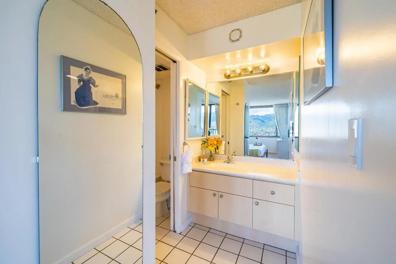Fabulous Mountain View Condo With Free Parking! Honolulu Apartament