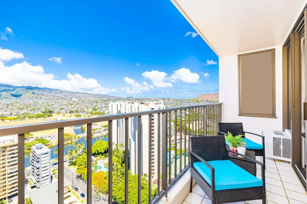 Fabulous Mountain View Condo With Free Parking! Honolulu