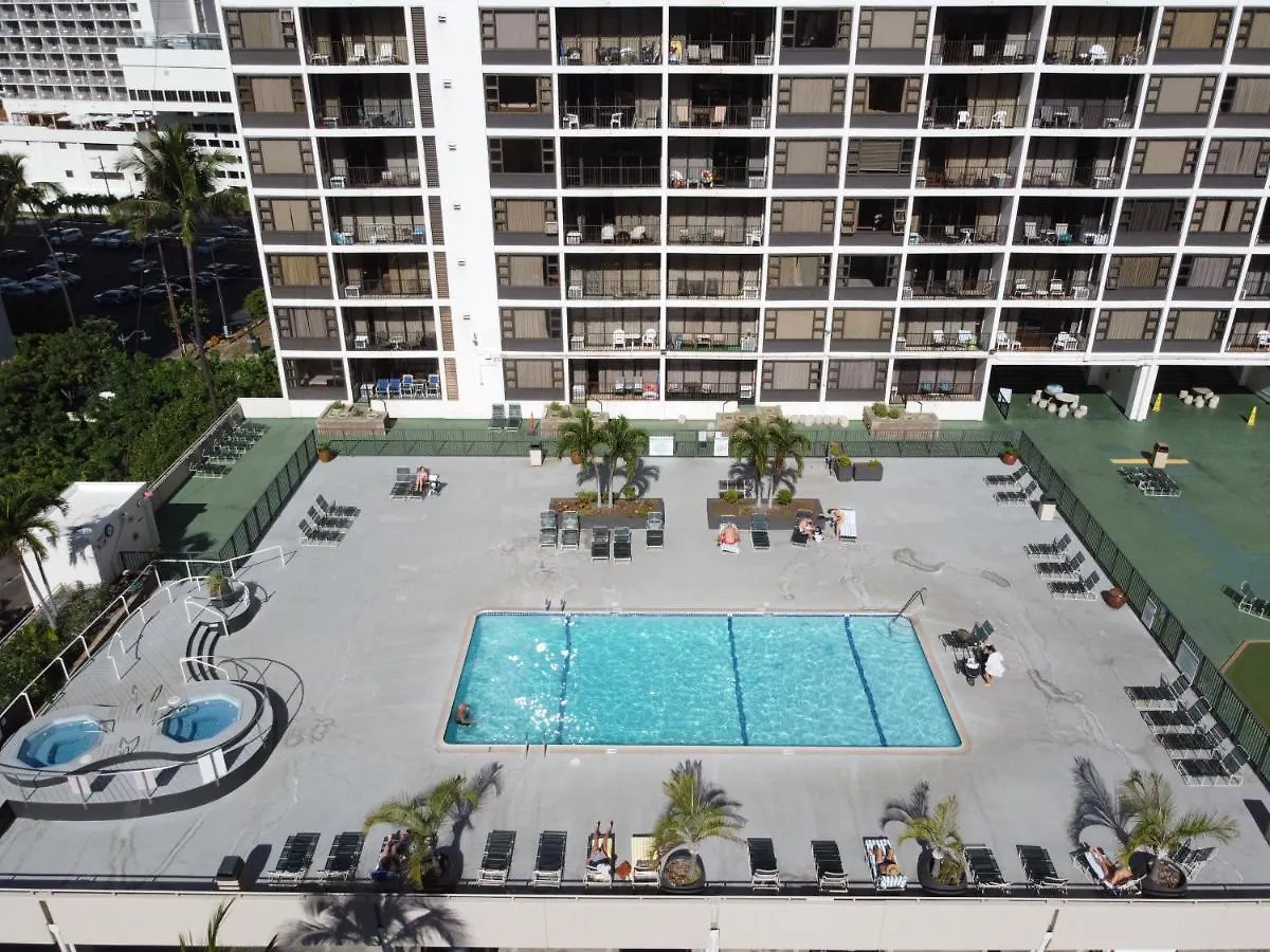 Fabulous Mountain View Condo With Free Parking! Honolulu